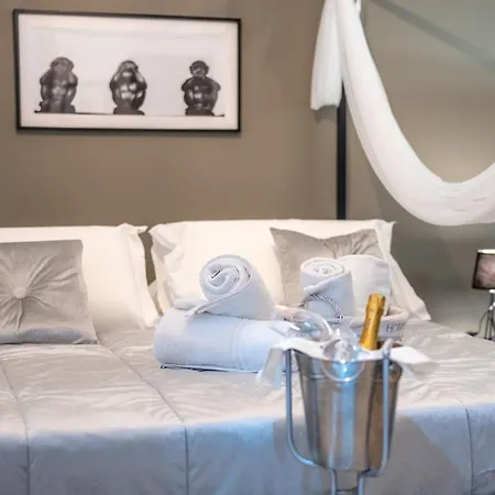 La Porta Di Alba Отель типа 