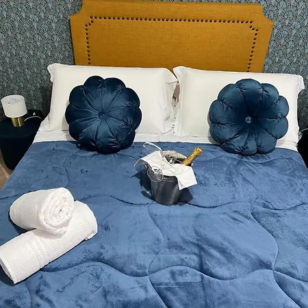 La Porta Di Alba Отель типа 