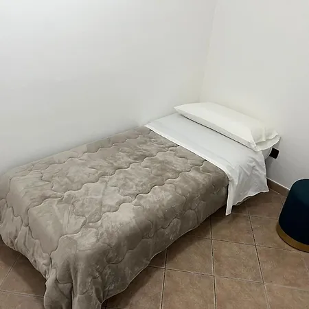 Oda ve Kahvaltı La Porta Di Alba Palermo